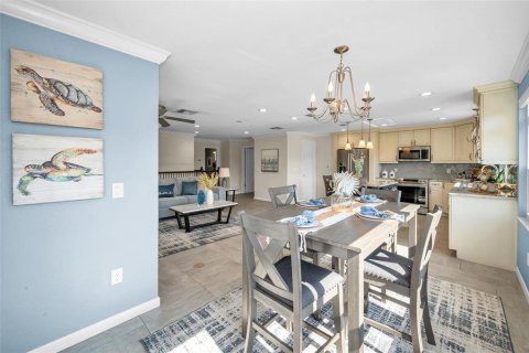 Casa en venta en Palm Harbor, Florida, 3 dormitorios, 198.07 m2 № 1898837 - foto 29