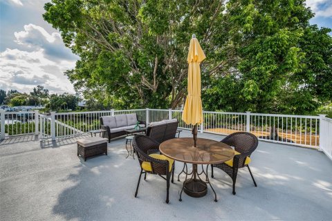 Casa en venta en Palm Harbor, Florida, 3 dormitorios, 198.07 m2 № 1898837 - foto 30
