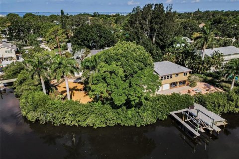 Villa ou maison à vendre à Palm Harbor, Floride: 3 chambres, 198.07 m2 № 1898837 - photo 4