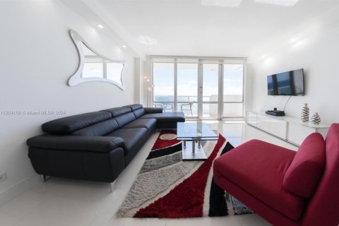Copropriété à louer à Miami Beach, Floride: 2 chambres, 86.4 m2 № 1860841 - photo 2