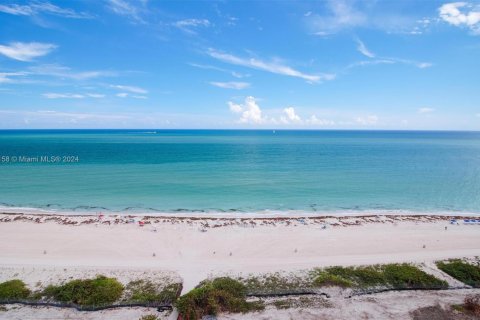 Copropriété à louer à Miami Beach, Floride: 2 chambres, 86.4 m2 № 1860841 - photo 21