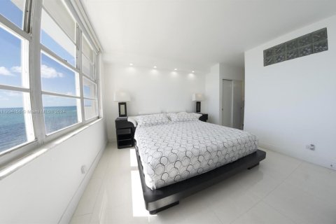Copropriété à louer à Miami Beach, Floride: 2 chambres, 86.4 m2 № 1860841 - photo 5