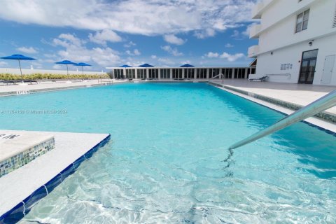 Copropriété à louer à Miami Beach, Floride: 2 chambres, 86.4 m2 № 1860841 - photo 22