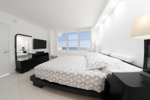 Copropriété à louer à Miami Beach, Floride: 2 chambres, 86.4 m2 № 1860841 - photo 4