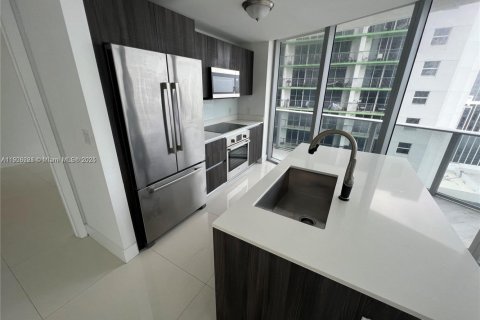 Condominio en venta en Miami, Florida, 2 dormitorios, 108.79 m2 № 1967796 - foto 18