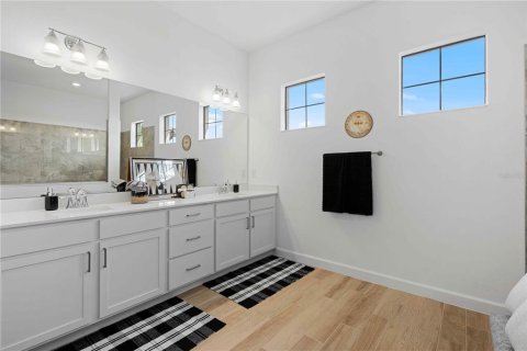 House in Port Charlotte, Florida 3 bedrooms, 246.19 sq.m. № 1847225 - photo 24