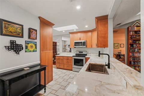 Villa ou maison à vendre à Titusville, Floride: 4 chambres, 185.71 m2 № 2430694 - photo 6