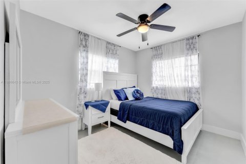 House in Margate, Florida 3 bedrooms, 145.48 sq.m. № 1955747 - photo 14