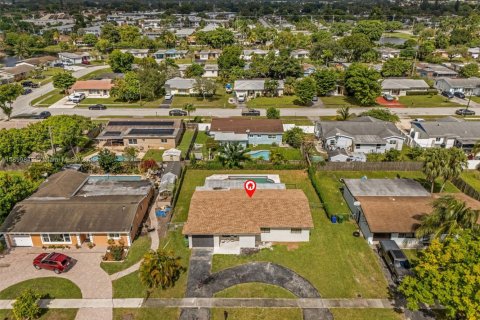 House in Margate, Florida 3 bedrooms, 145.48 sq.m. № 1955747 - photo 24