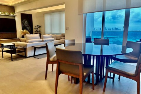 Condo in Miami Beach, Florida, 2 bedrooms  № 1802689 - photo 20