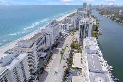 Condominio en venta en Miami Beach, Florida, 1 dormitorio, 84.73 m2 № 2077281 - foto 24