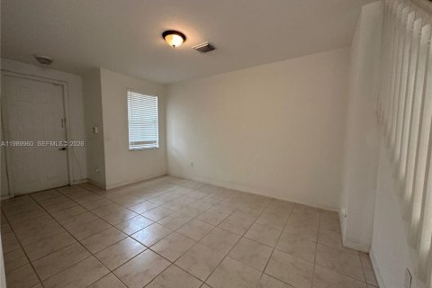 Townhouse in Miami, Florida 3 bedrooms, 164.44 sq.m. № 2055301 - photo 5