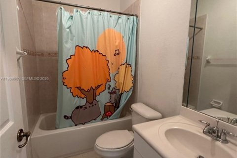 Townhouse in Miami, Florida 3 bedrooms, 164.44 sq.m. № 2055301 - photo 14