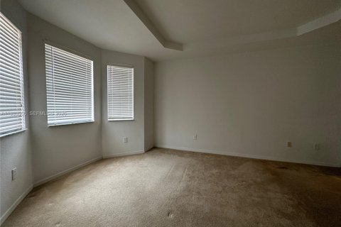 Townhouse in Miami, Florida 3 bedrooms, 164.44 sq.m. № 2055301 - photo 8