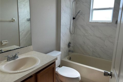 Casa en alquiler en Orlando, Florida, 4 dormitorios, 260.41 m2 № 1842329 - foto 8