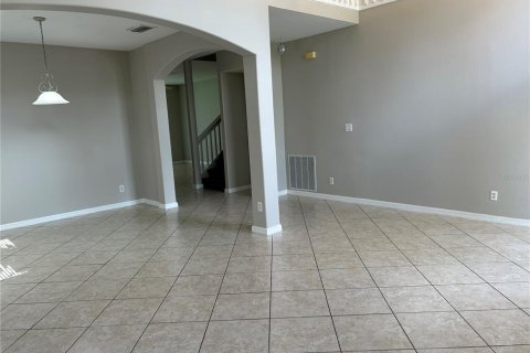 Casa en alquiler en Orlando, Florida, 4 dormitorios, 260.41 m2 № 1842329 - foto 12