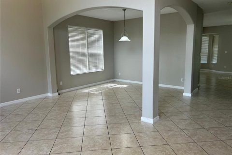 Casa en alquiler en Orlando, Florida, 4 dormitorios, 260.41 m2 № 1842329 - foto 13