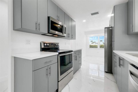 Villa ou maison à vendre à Port Charlotte, Floride: 3 chambres, 185.53 m2 № 1831619 - photo 16