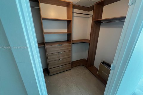 Condominio en alquiler en Sunny Isles Beach, Florida, 3 dormitorios, 175.77 m2 № 1955805 - foto 13