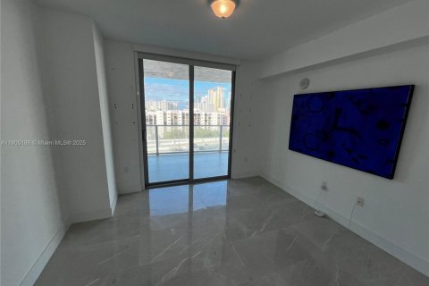 Condominio en alquiler en Sunny Isles Beach, Florida, 3 dormitorios, 175.77 m2 № 1955805 - foto 17