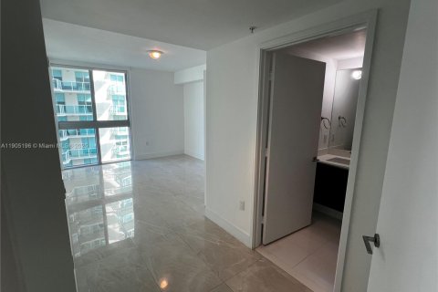 Condominio en alquiler en Sunny Isles Beach, Florida, 3 dormitorios, 175.77 m2 № 1955805 - foto 8