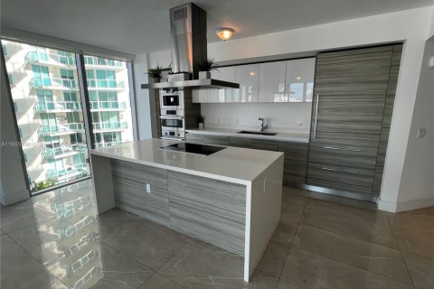 Condominio en alquiler en Sunny Isles Beach, Florida, 3 dormitorios, 175.77 m2 № 1955805 - foto 7