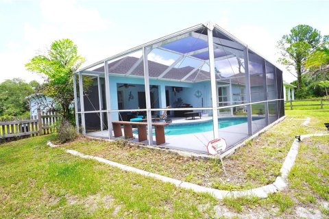 Villa ou maison à vendre à Port Charlotte, Floride: 3 chambres, 174.84 m2 № 2196370 - photo 5