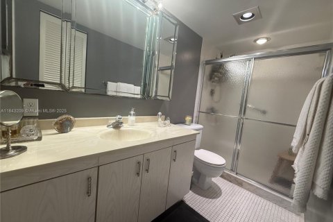 Condominio en venta en Coconut Creek, Florida, 2 dormitorios, 107.4 m2 № 1836364 - foto 21