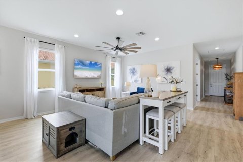 House in Venice, Florida 2 bedrooms, 169.45 sq.m. № 2091598 - photo 12