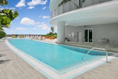 Купить кондоминиум в Майами, Флорида 1 спальня, 90.95м2, № 1987677 - фото 7