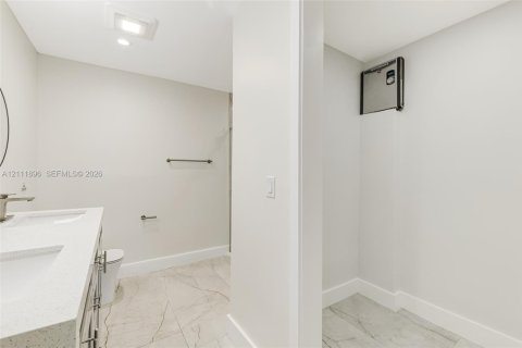 Casa en venta en West Palm Beach, Florida, 3 dormitorios, 107.21 m2 № 2432459 - foto 29