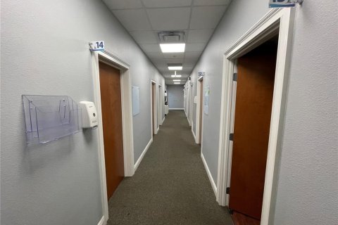 Снять в аренду коммерческую недвижимость в Леди-Лейк, Флорида 373.47м2, № 589703 - фото 18