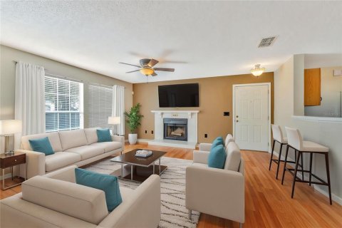 Condo in Casselberry, Florida, 2 bedrooms  № 1743229 - photo 4