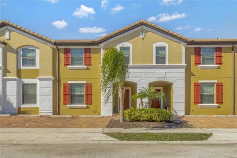 Adosado en venta en Davenport, Florida, 5 dormitorios, 251.39 m2 № 1723647 - foto 1