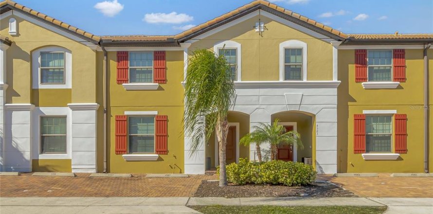 Adosado en Davenport, Florida 5 dormitorios, 251.39 m2 № 1723647