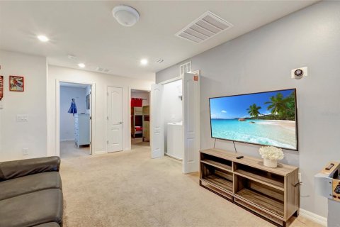 Adosado en venta en Davenport, Florida, 5 dormitorios, 251.39 m2 № 1723647 - foto 21