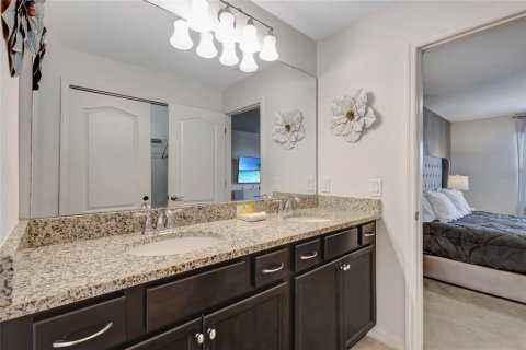 Adosado en venta en Davenport, Florida, 5 dormitorios, 251.39 m2 № 1723647 - foto 10