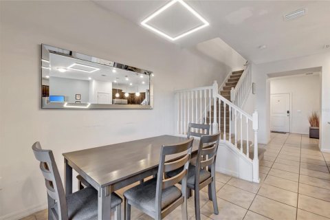 Adosado en venta en Davenport, Florida, 5 dormitorios, 251.39 m2 № 1723647 - foto 27