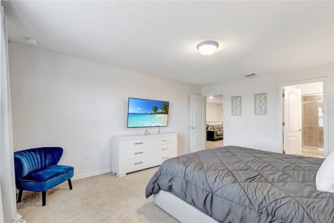 Adosado en venta en Davenport, Florida, 5 dormitorios, 251.39 m2 № 1723647 - foto 9