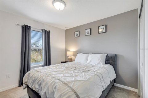 Adosado en venta en Davenport, Florida, 5 dormitorios, 251.39 m2 № 1723647 - foto 16