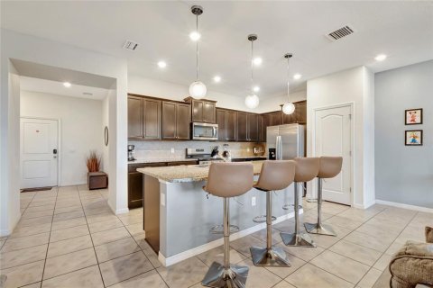 Adosado en venta en Davenport, Florida, 5 dormitorios, 251.39 m2 № 1723647 - foto 26