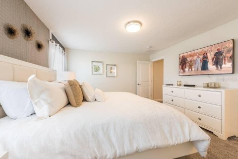 Townhouse in STOREY LAKE in Kissimmee, Florida 4 bedrooms, 177.81 sq.m. № 2225980 - photo 12