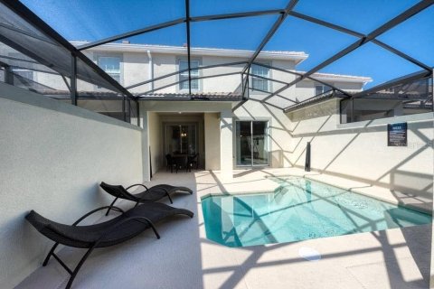 Townhouse in STOREY LAKE in Kissimmee, Florida 4 bedrooms, 177.81 sq.m. № 2225980 - photo 20