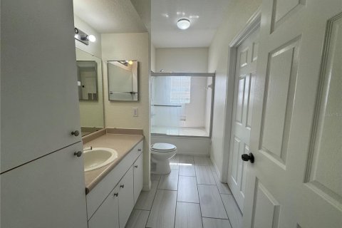 Condominio en alquiler en Orlando, Florida, 3 dormitorios, 123.84 m2 № 1820610 - foto 14
