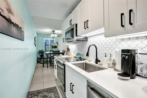 Купить кондоминиум в Помпано-Бич, Флорида 2 спальни, 106.84м2, № 2007067 - фото 5