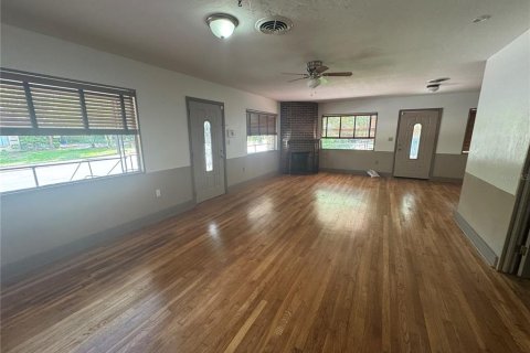 Casa en alquiler en Gainesville, Florida, 6 dormitorios, 228.91 m2 № 1743656 - foto 3
