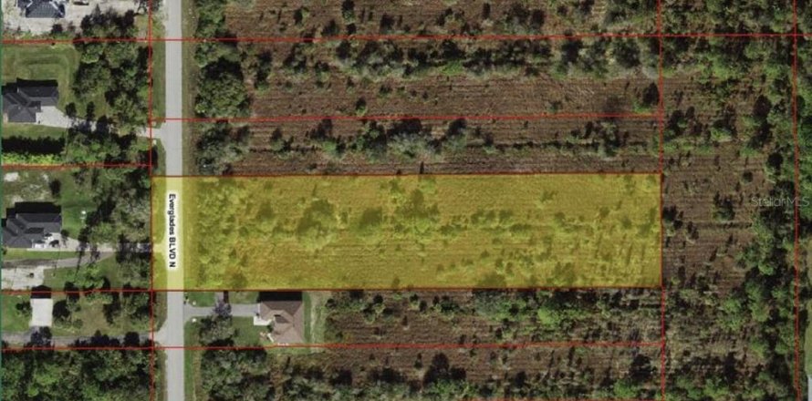Terreno en Naples, Florida № 381922