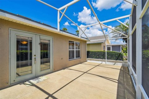 House in Poinciana, Florida 2 bedrooms, 100.8 sq.m. № 1656780 - photo 17