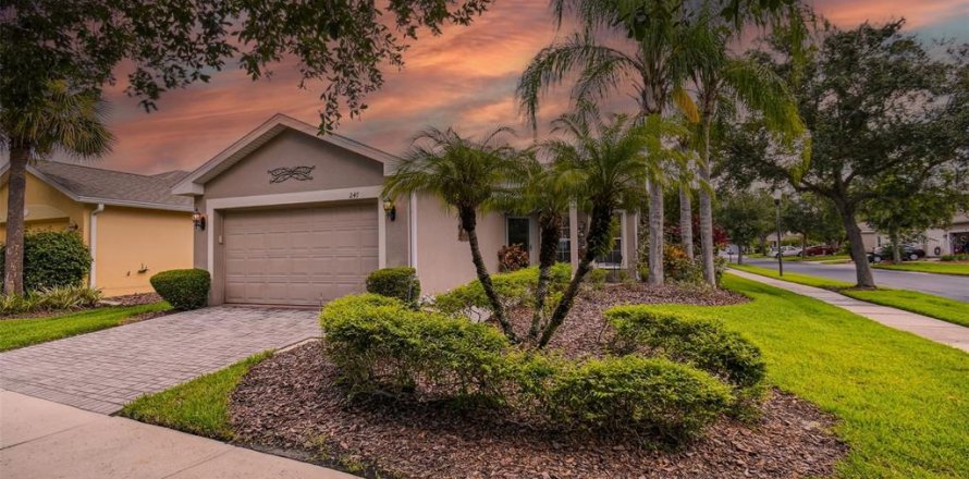 House in Poinciana, Florida 2 bedrooms, 100.8 sq.m. № 1656780