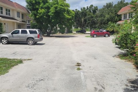 Townhouse in Sarasota, Florida 3 bedrooms, 116.13 sq.m. № 2383791 - photo 5